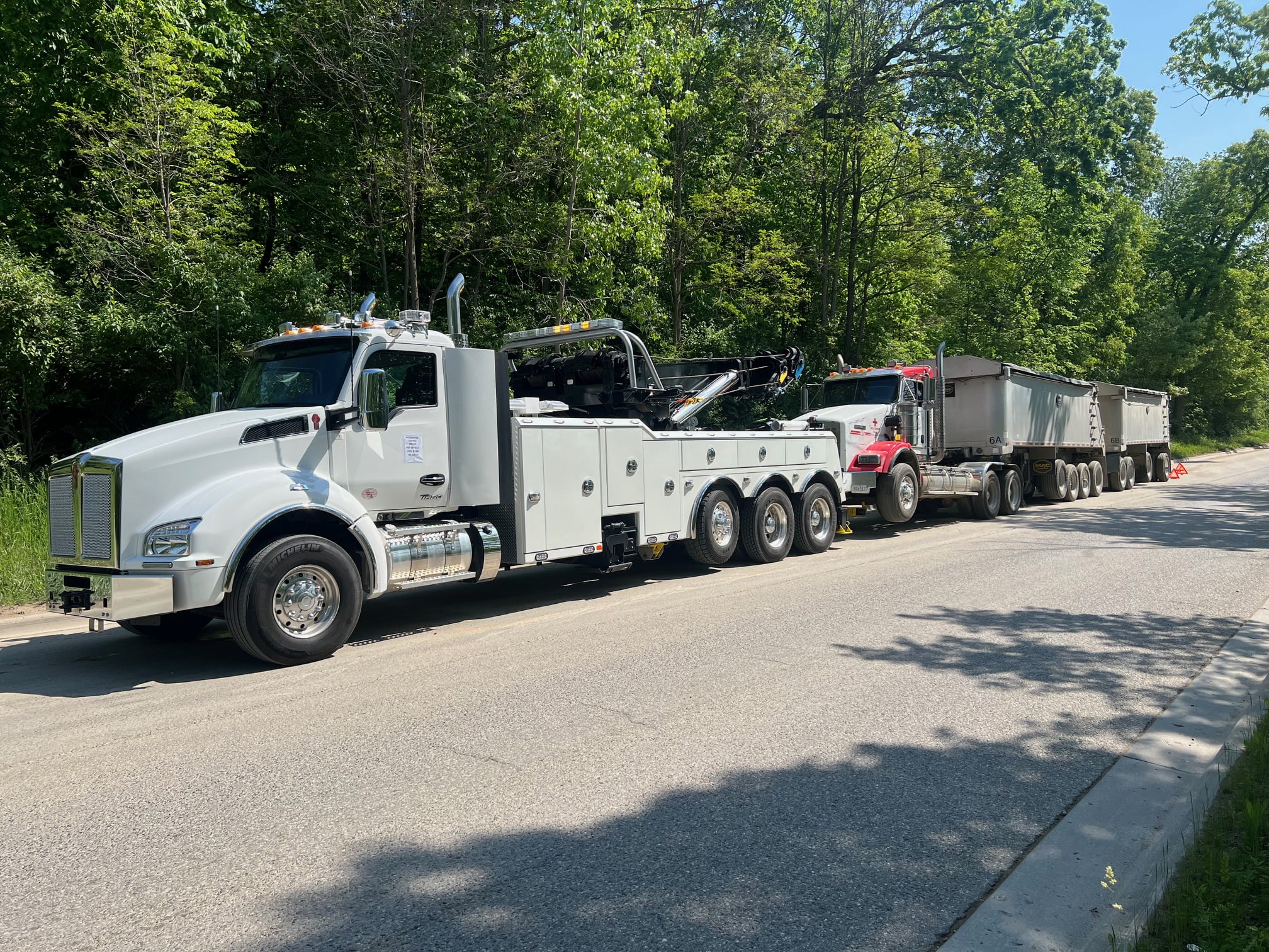 Heavy Duty Towing Garden City