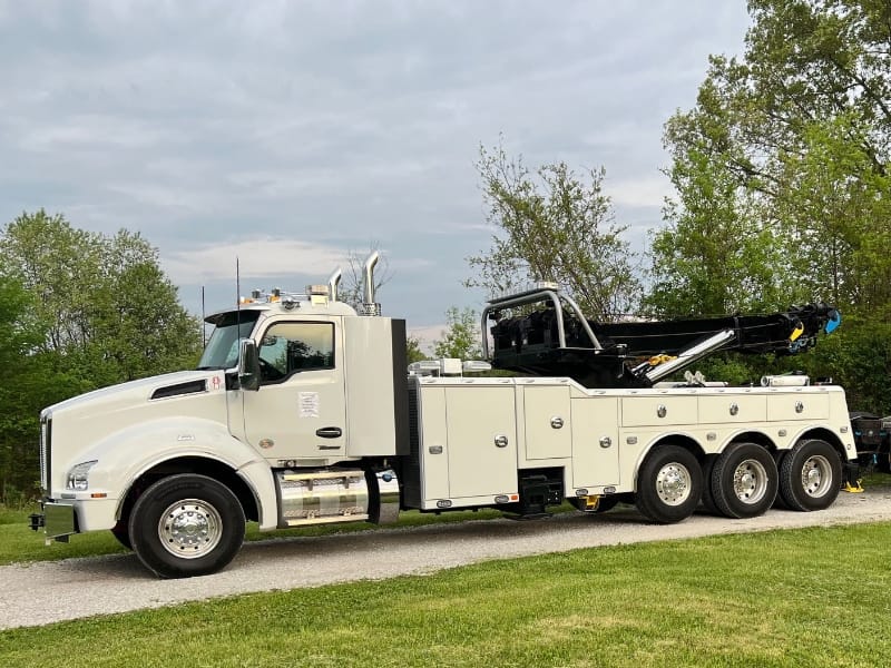 Ann Arbor bus towing