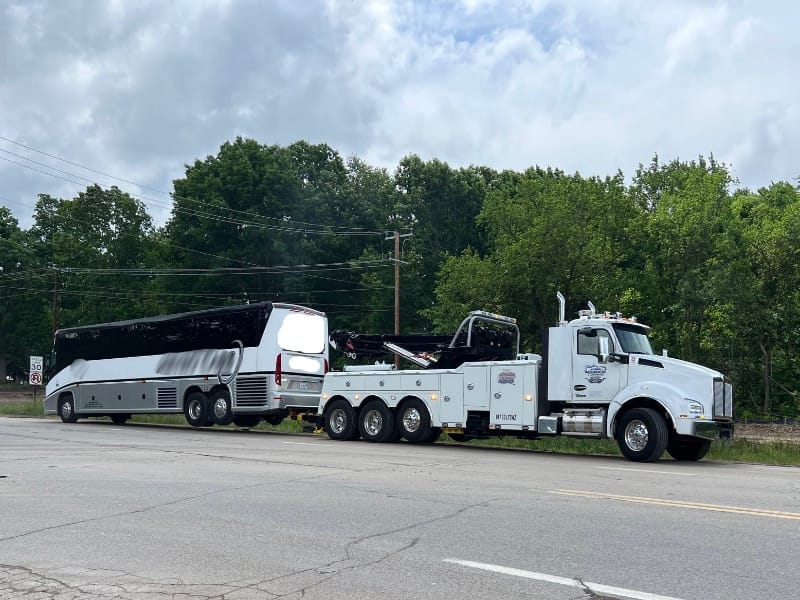 Ypsilanti bus towing