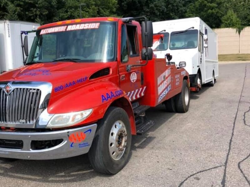 Ypsilanti delivery truck towing